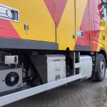 VanVelsen_Outdoor_UnderTruck-1